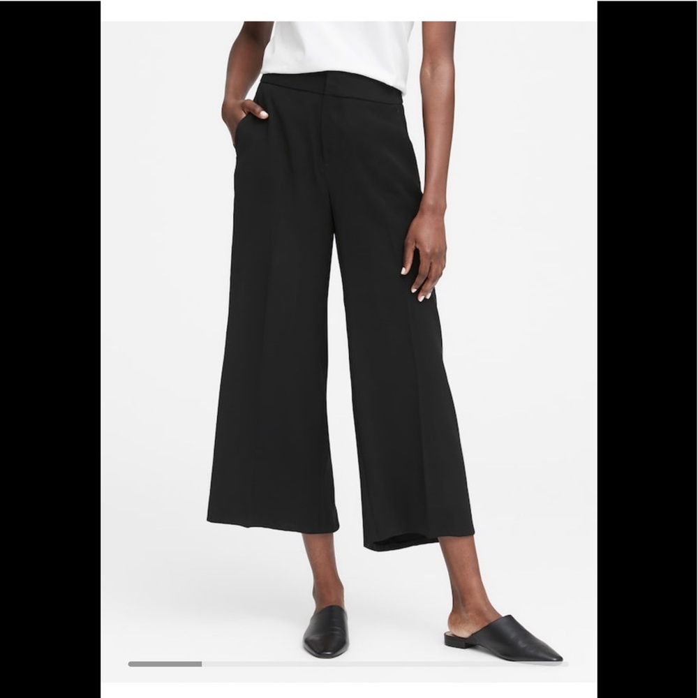 Banana Republic high-rise wide legged  pant